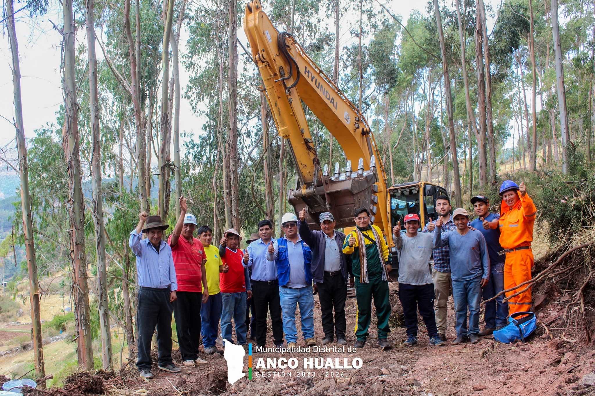 Apertura de via en Challhuani